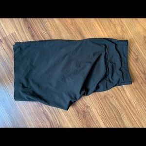 Billabong men’s land or water shorts